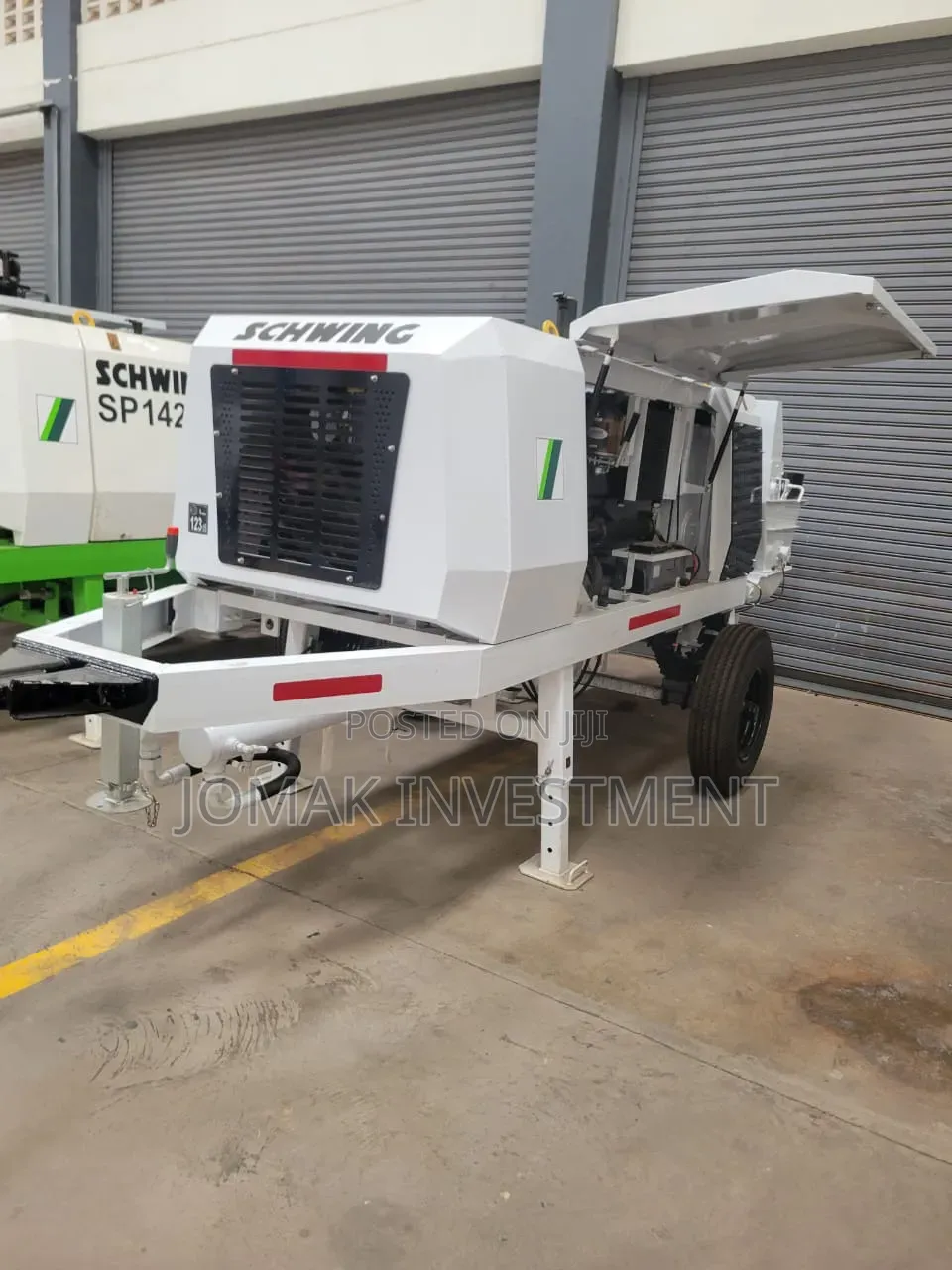 Self Loading Concrete Mixer and Pump for Hire