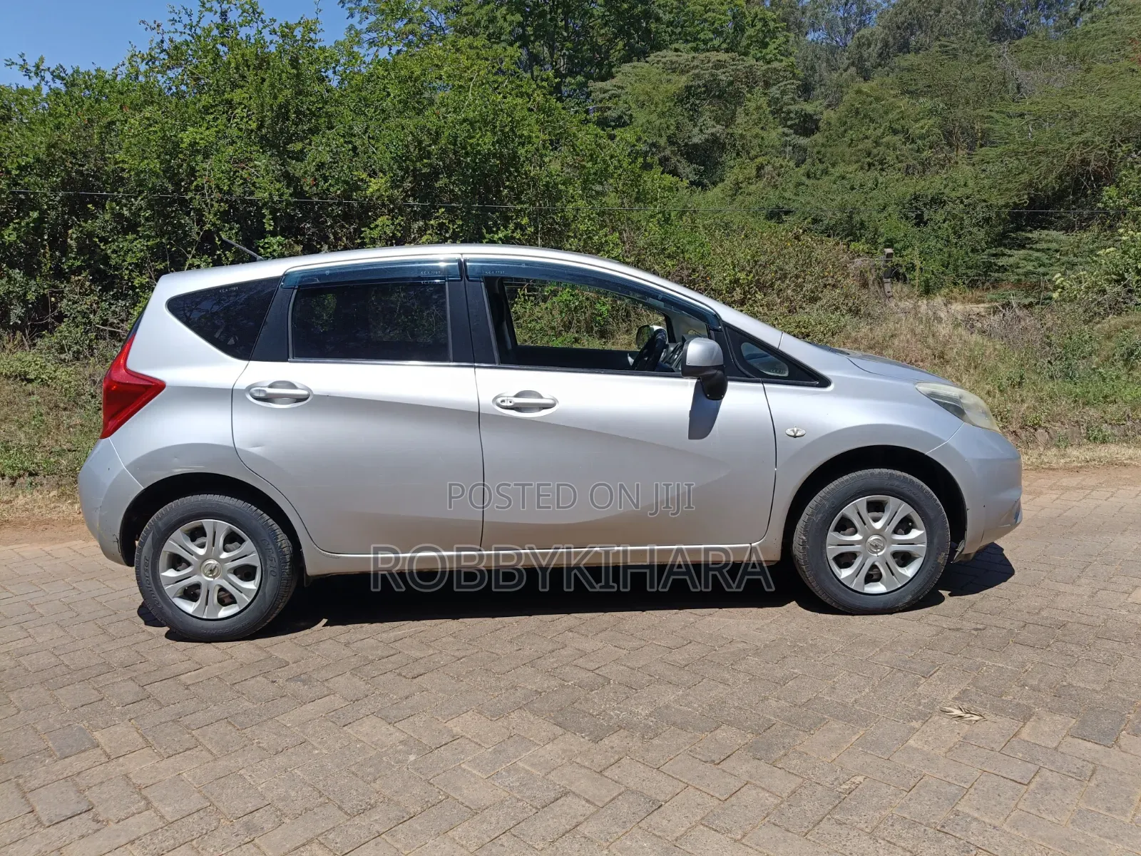 Nissan Note 1.2 Petrol 2012 Silver