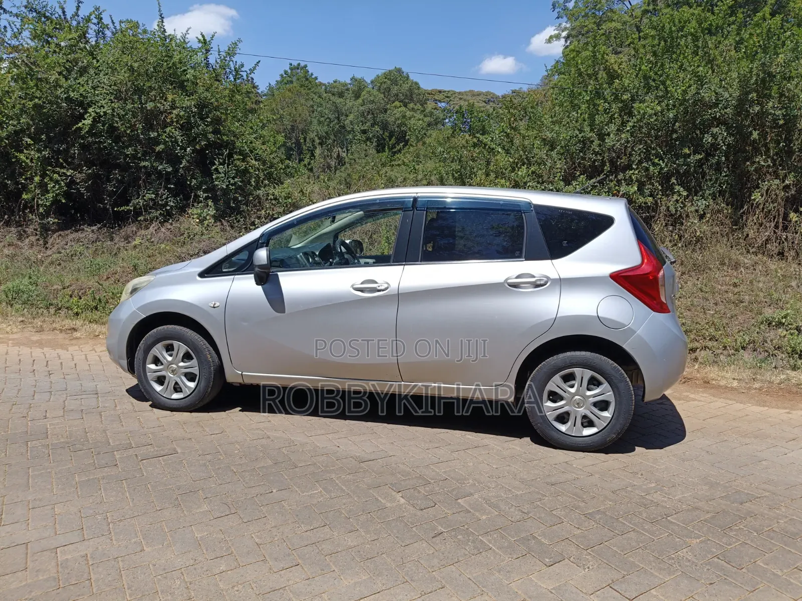 Nissan Note 1.2 Petrol 2012 Silver
