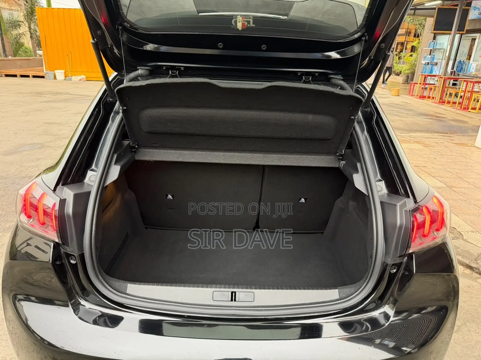 Peugeot 208 2021 Black