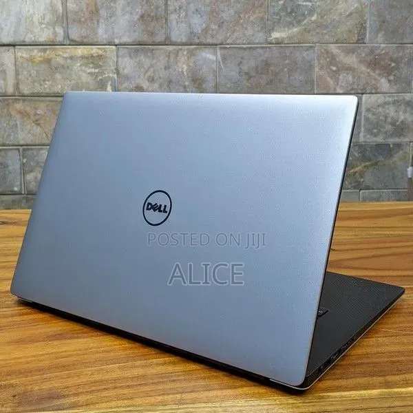 Laptop Dell Precision 5560 16GB Intel Core i7 SSD 512GB