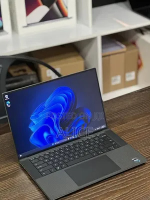 Laptop Dell Precision 5560 16GB Intel Core i7 SSD 512GB
