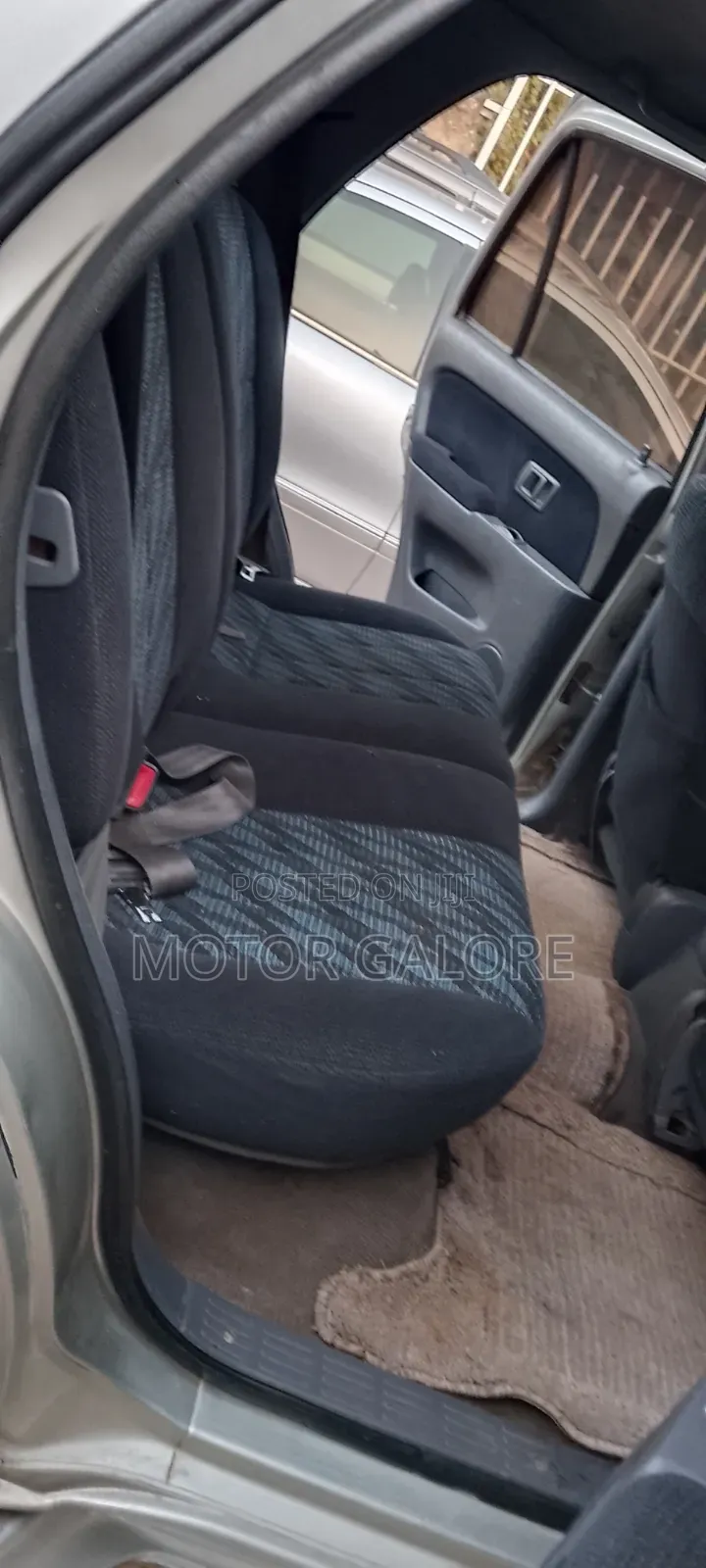 Toyota Hilux Surf 2.7 SSR 2000 Silver