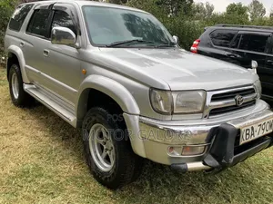 Toyota Hilux Surf 2.7 SSR 2000 Silver