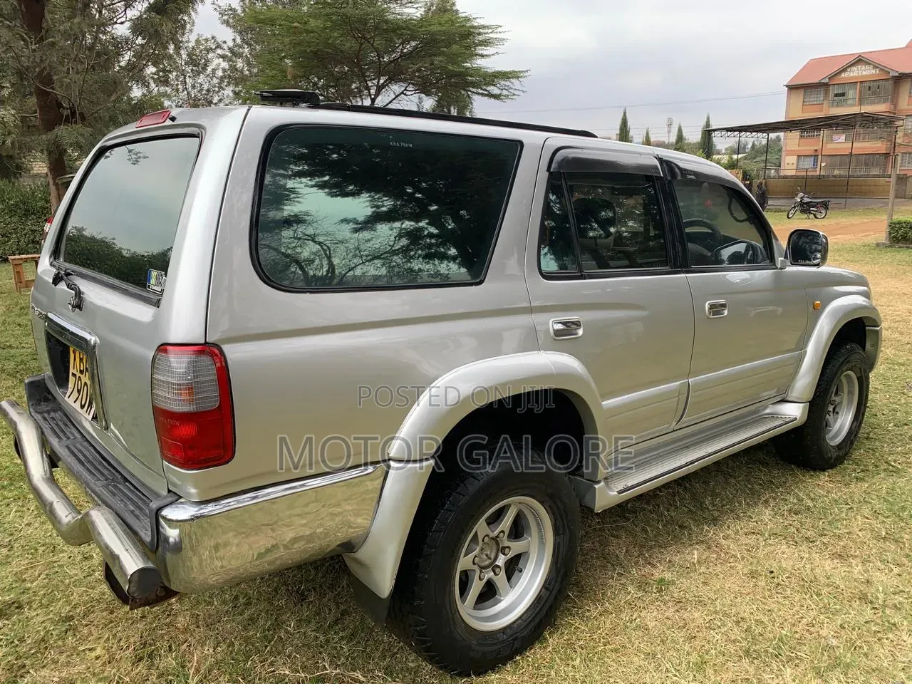 Toyota Hilux Surf 2.7 SSR 2000 Silver