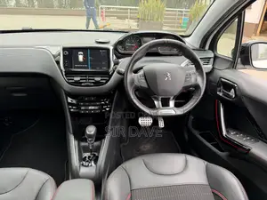 Peugeot 208 2019 White