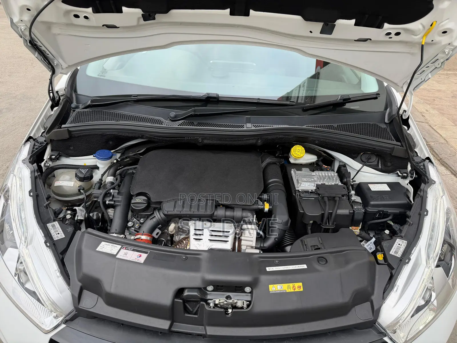 Peugeot 208 2019 White