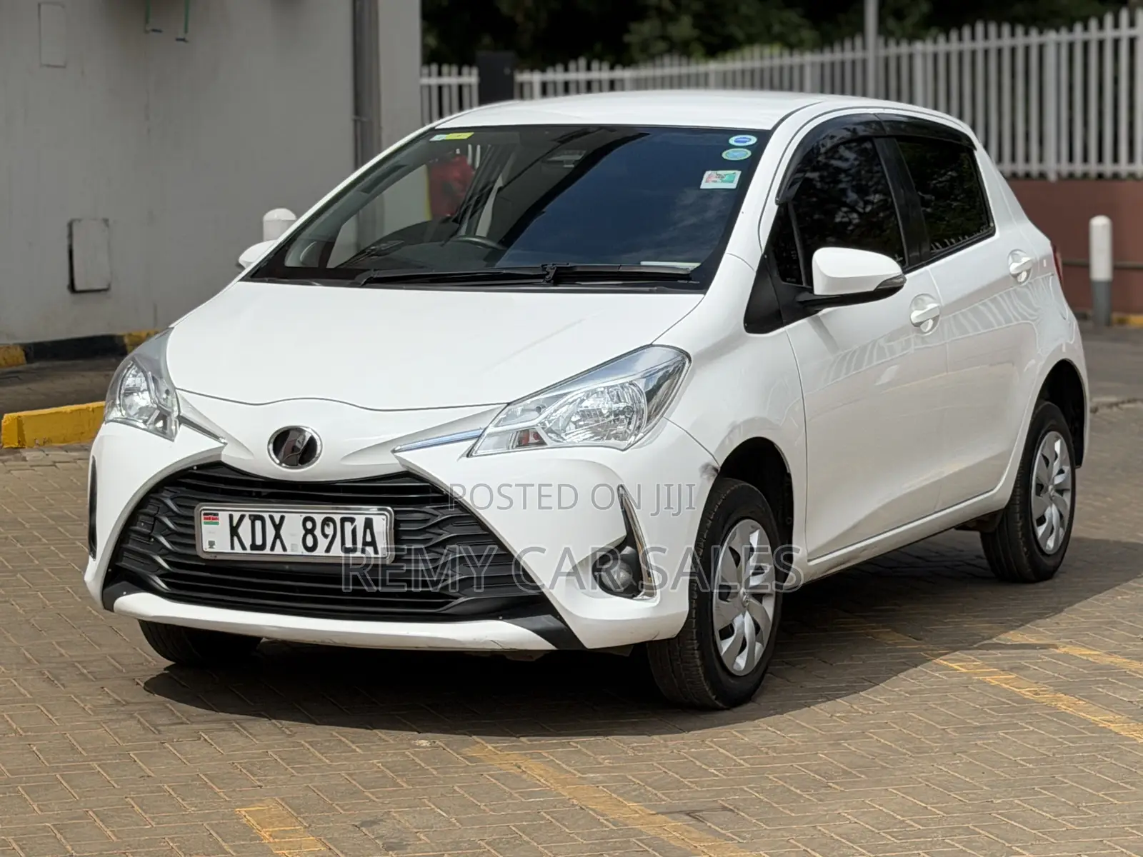 Toyota Vitz 2019 White