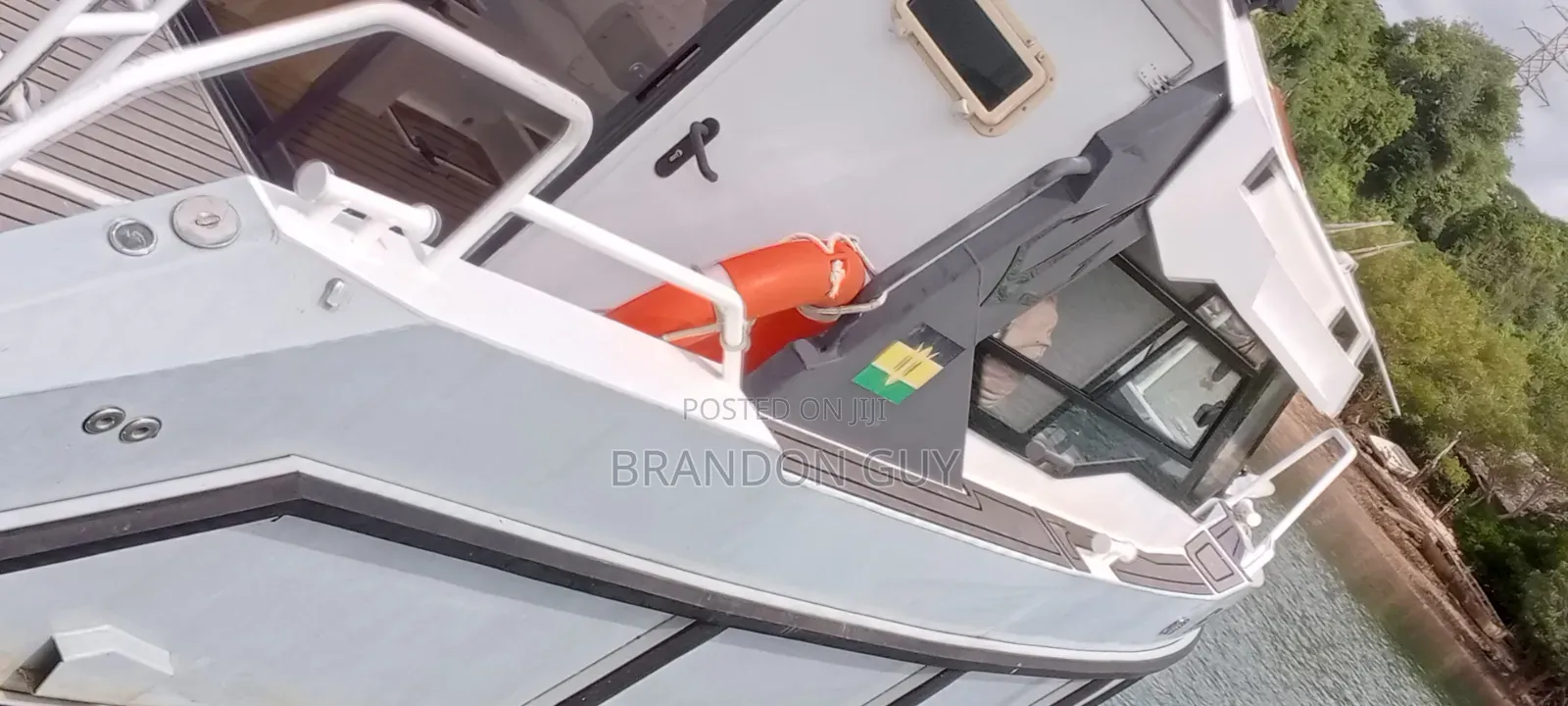 Enclosed Cabin Cruiser Boat