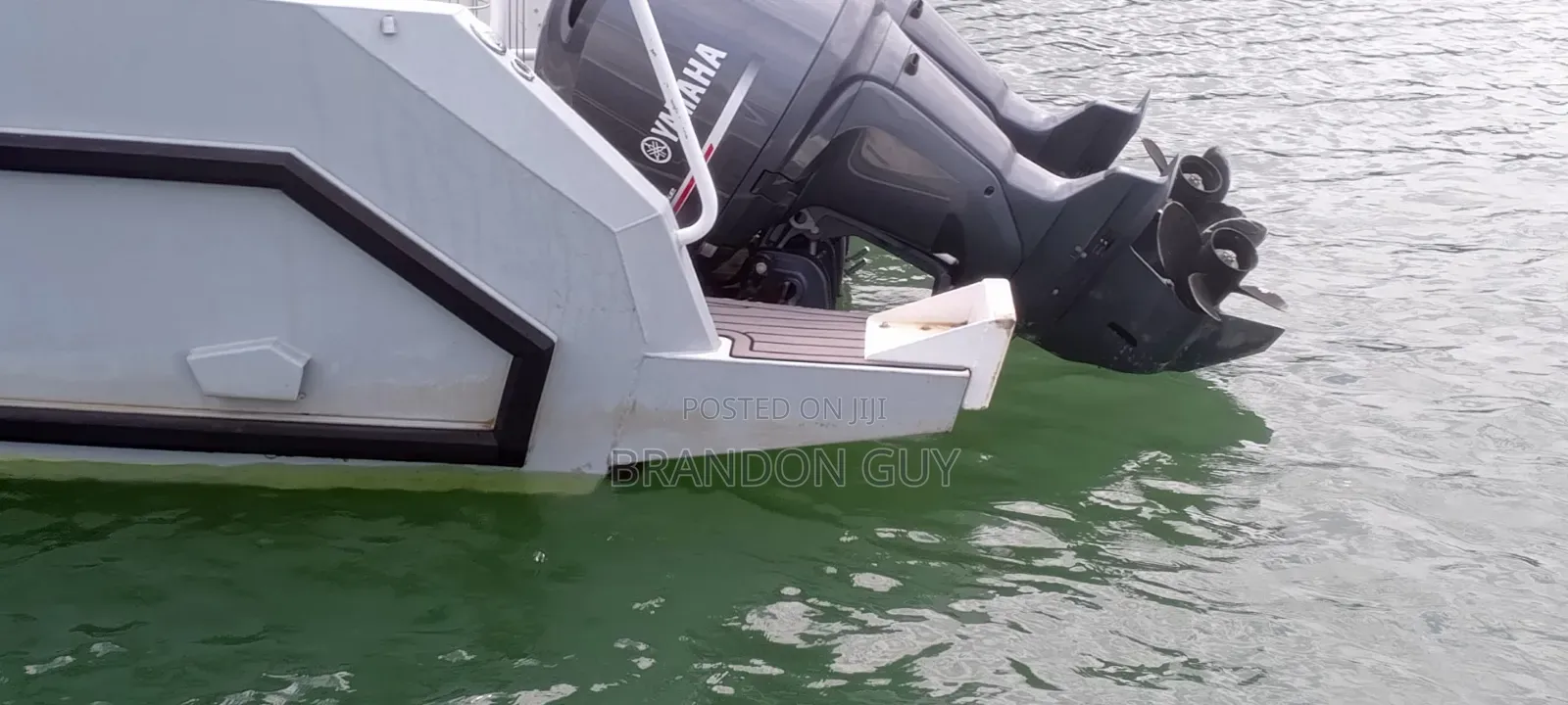 Enclosed Cabin Cruiser Boat