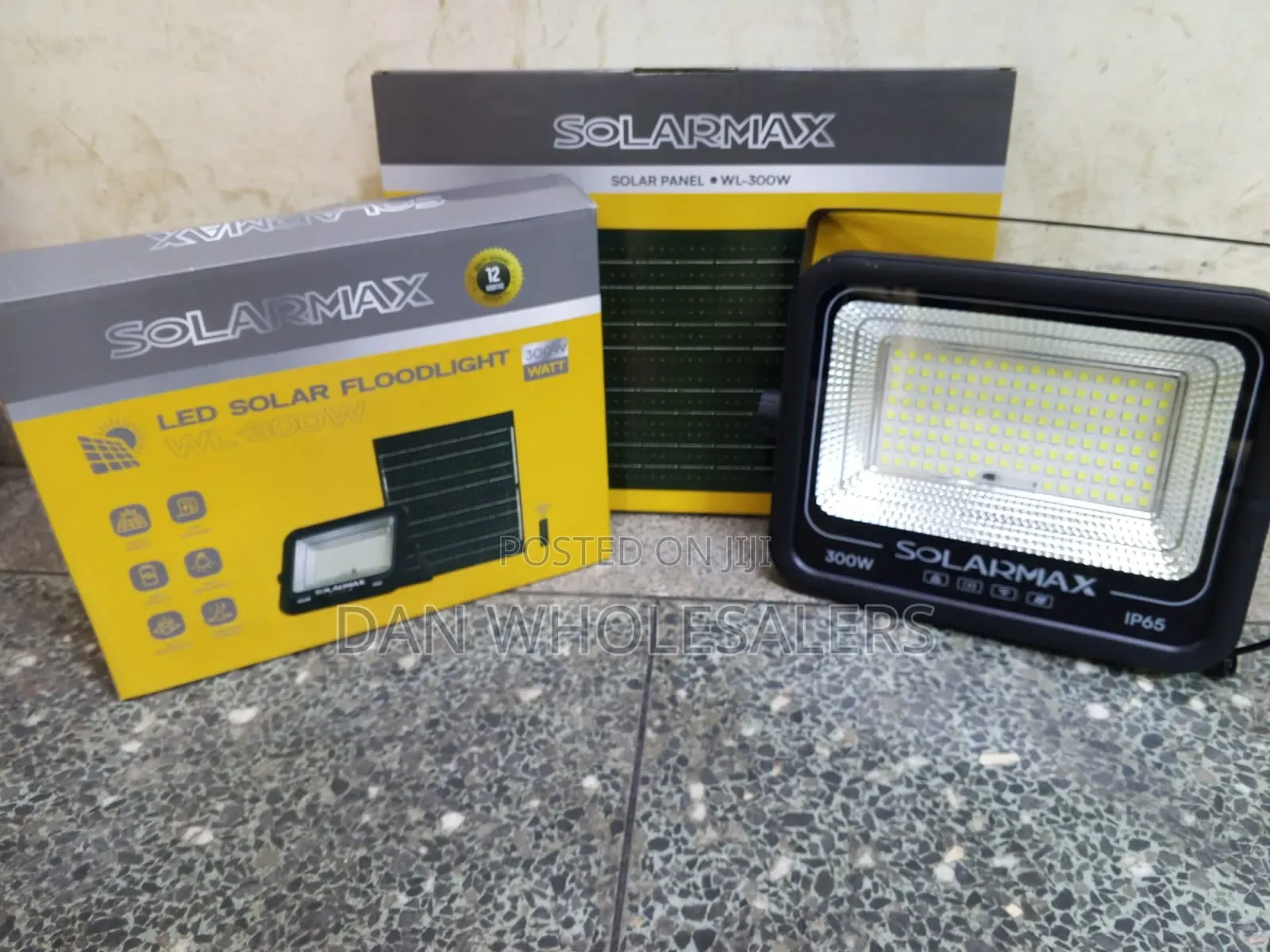 Solarmax 300W LED Solar Floodlight WL-300W With Solar Panel