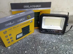 Solarmax 300W Solar Floodlight High Brightness Night Lighting Kit