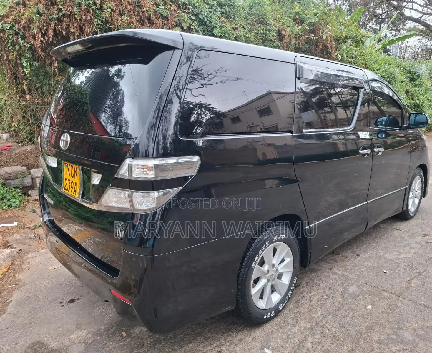 Toyota Vellfire 2010 Black