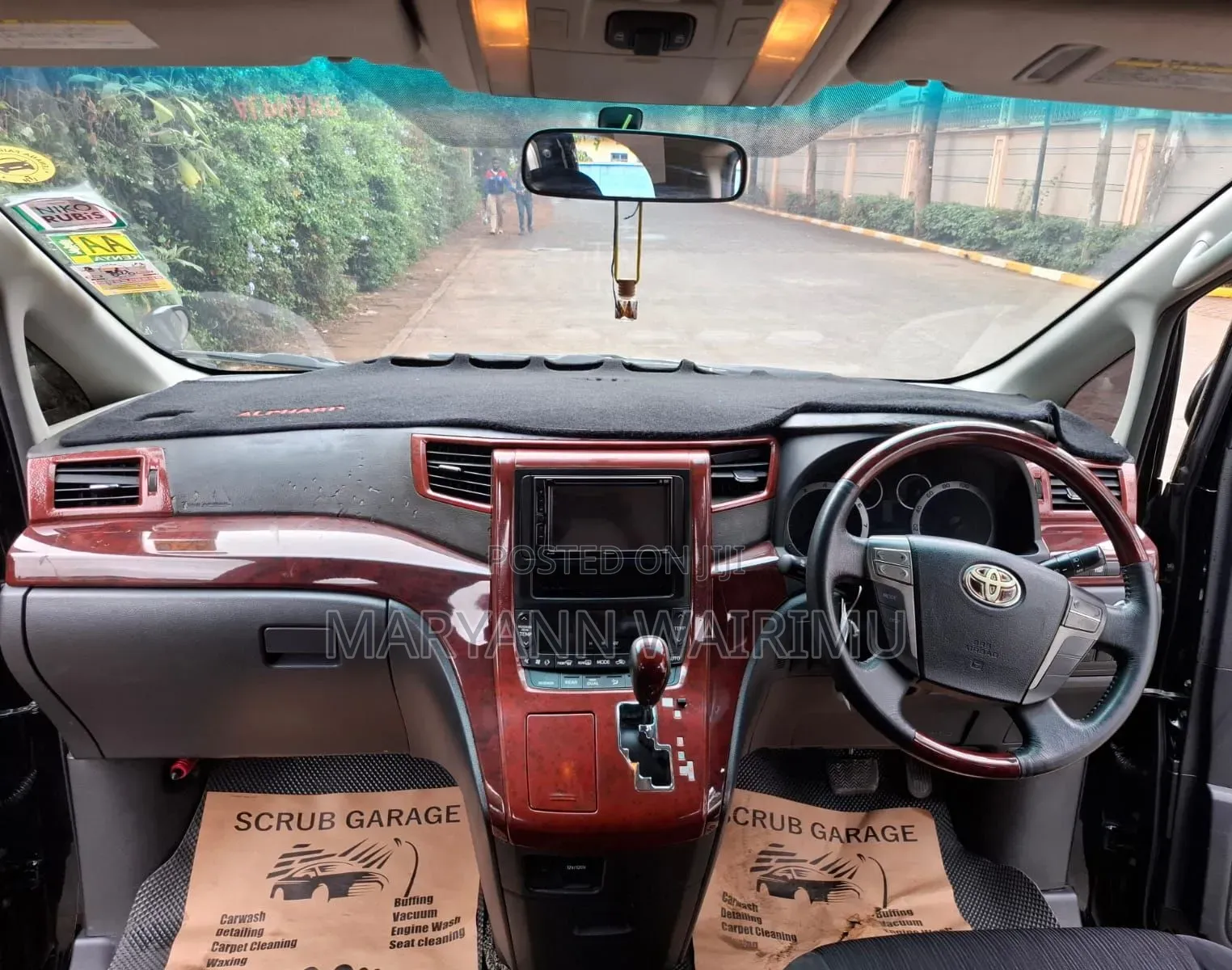Toyota Vellfire 2010 Black
