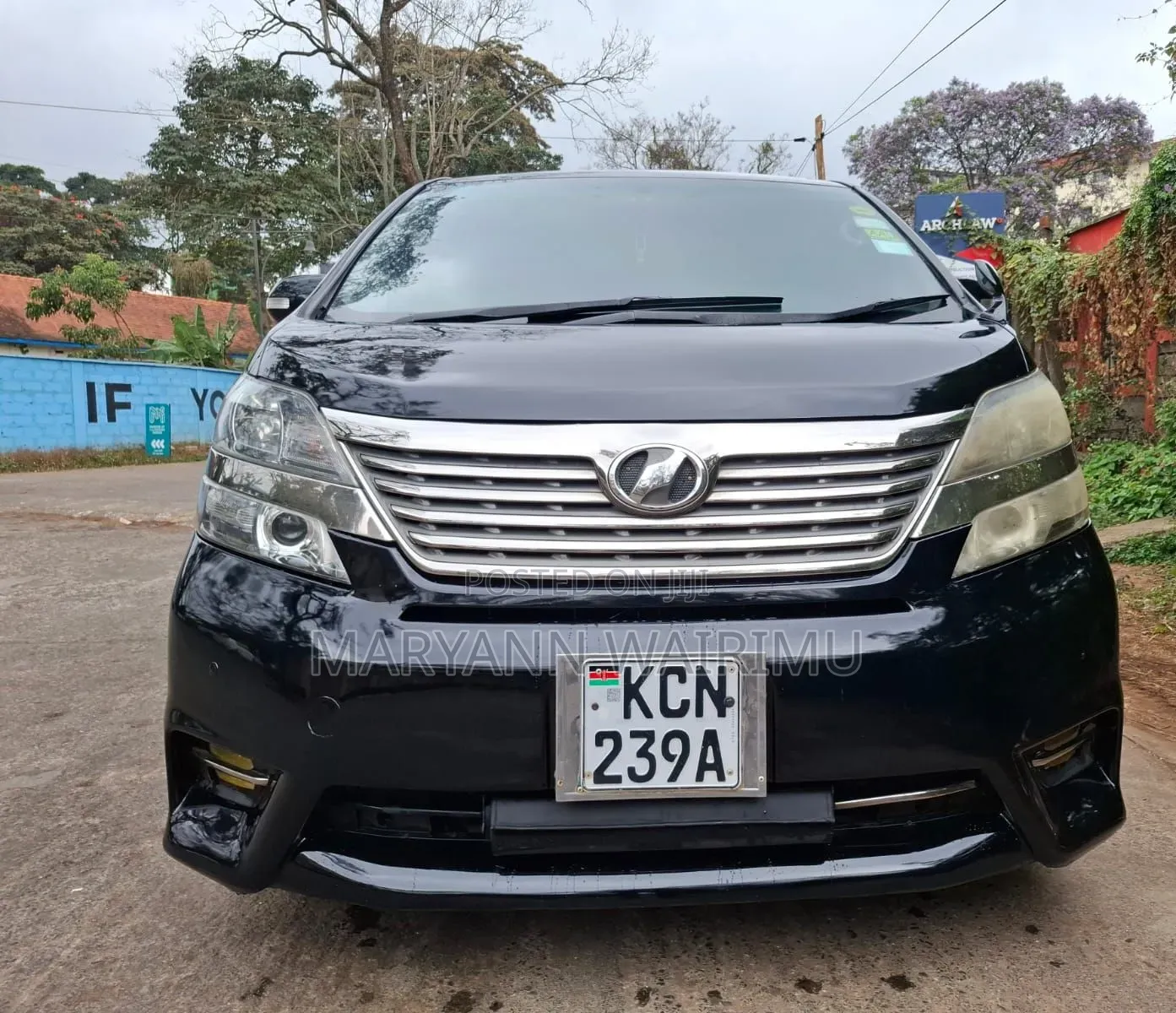 Toyota Vellfire 2010 Black