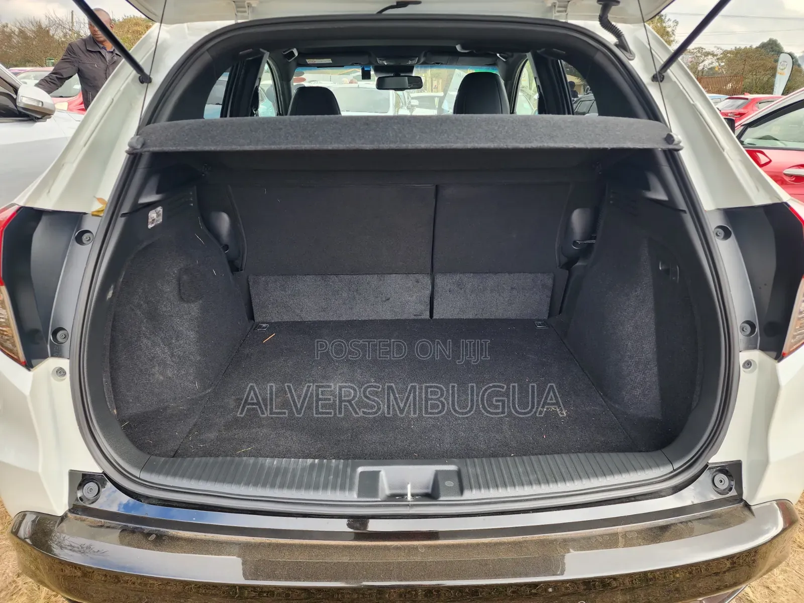 Honda Vezel 1.5 2WD 172 hp 2019 Pearl
