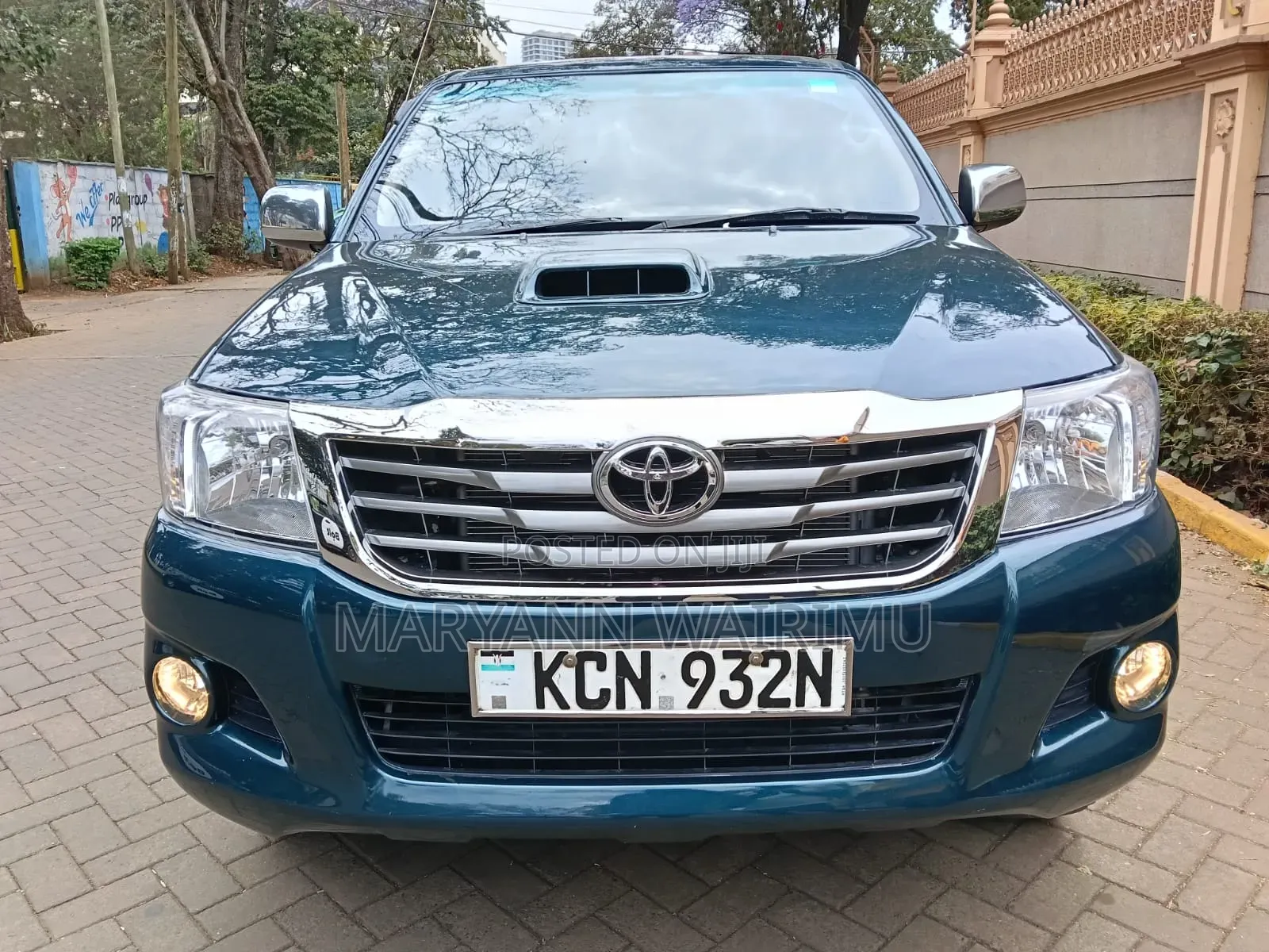 Toyota Hilux 2011 Green