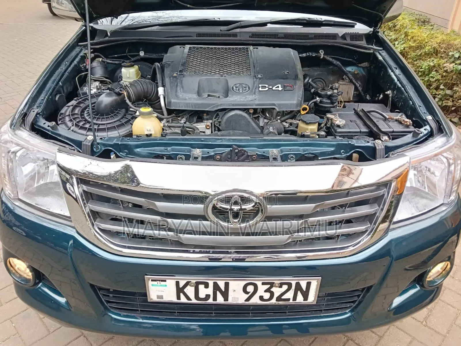 Toyota Hilux 2011 Green