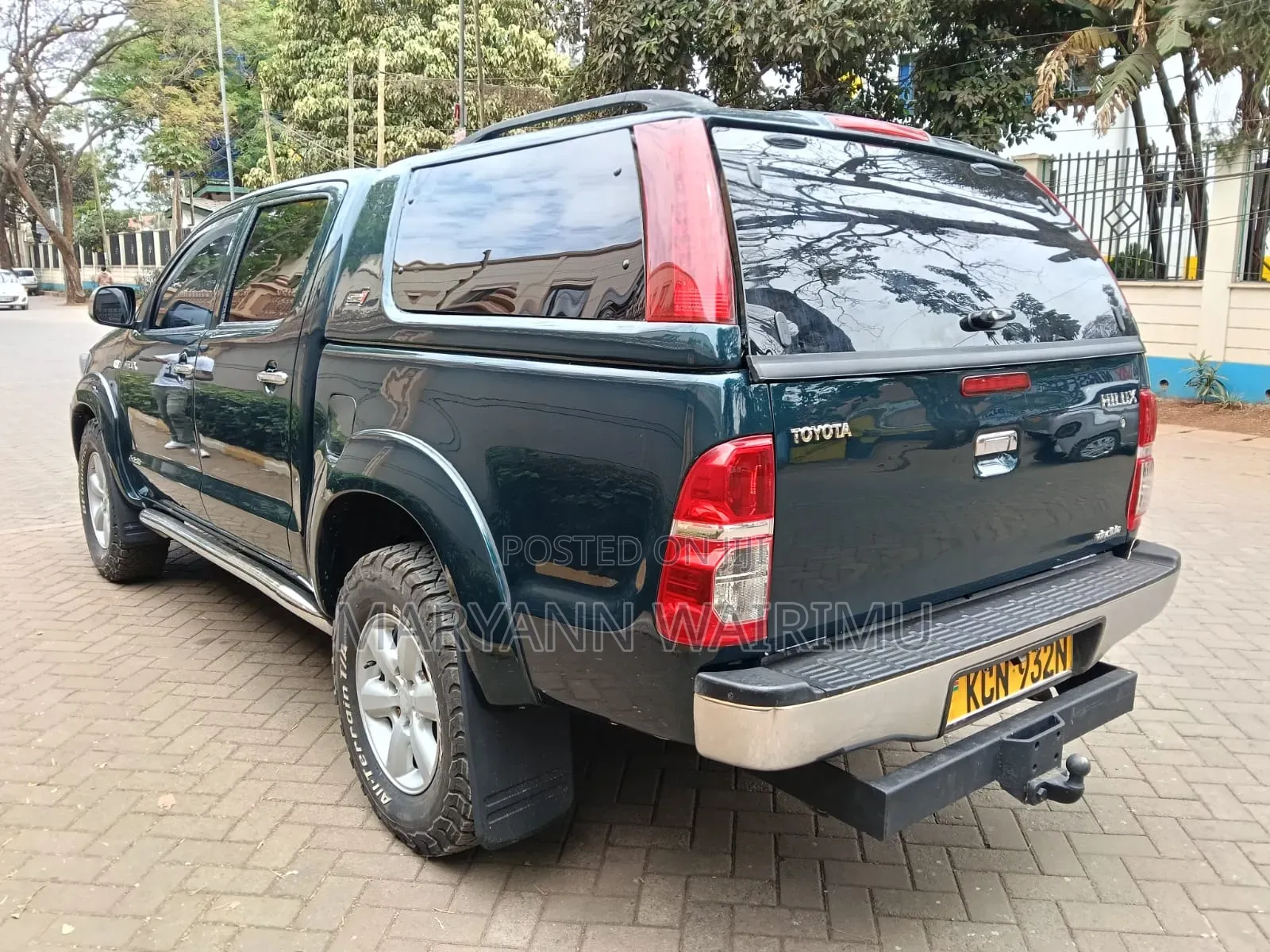 Toyota Hilux 2011 Green