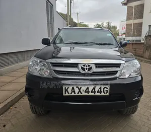 Toyota Fortuner 2.5 D AWD 2006 Black