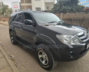 Toyota Fortuner 2.5 D AWD 2006 Black