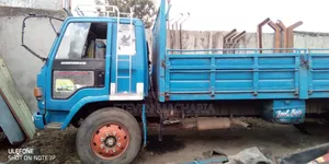 Isuzu FVR Long Chase 1990 Blue