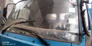 Isuzu FVR Long Chase 1990 Blue