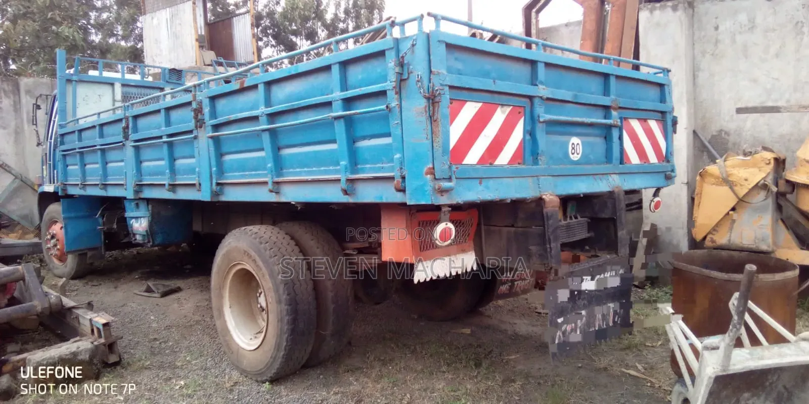 Isuzu FVR Long Chase 1990 Blue