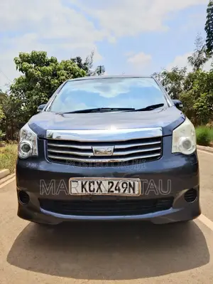 Toyota Noah 2012 Gray
