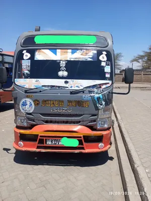 Isuzu NQR 2023 Orange