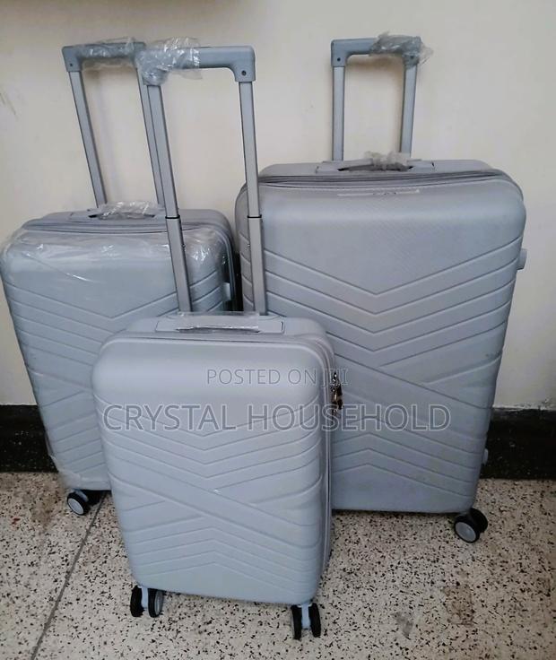 Modern Unbreakable Rubber PP Suitcase Set – Silver Grey 3-Piece - main view