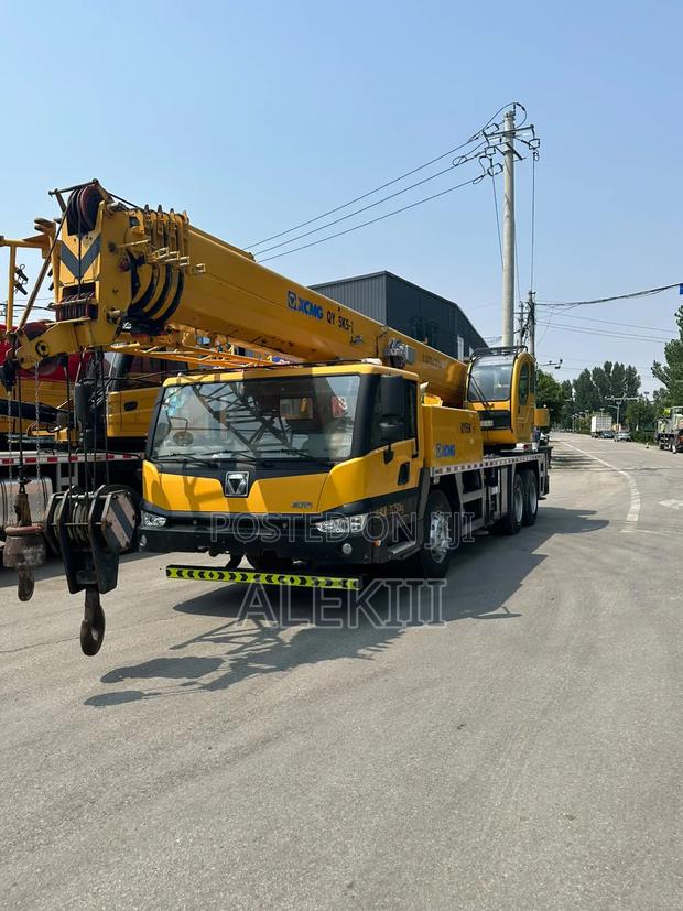 XCMG Mobile Crane 25 Tonnes