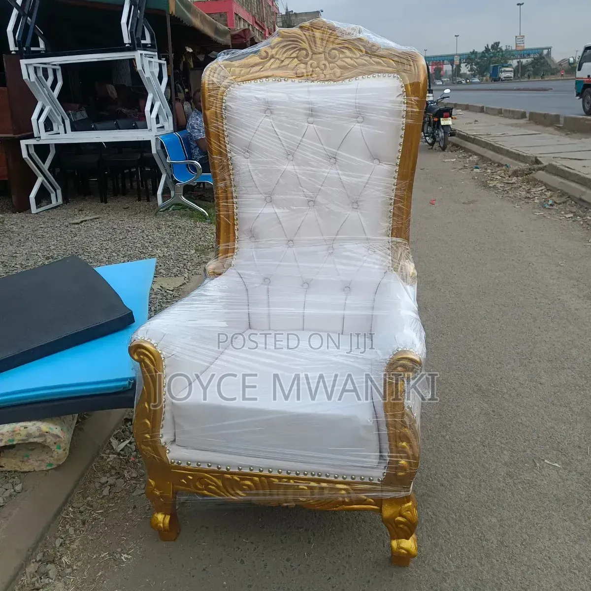 White Leather King or Queen Chair With Gold Colour Frame 