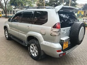 Toyota Land Cruiser Prado 3.0 D-4D 5dr 2006 Silver