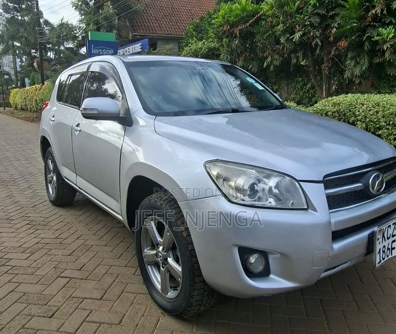 Toyota RAV4 2012 Silver
