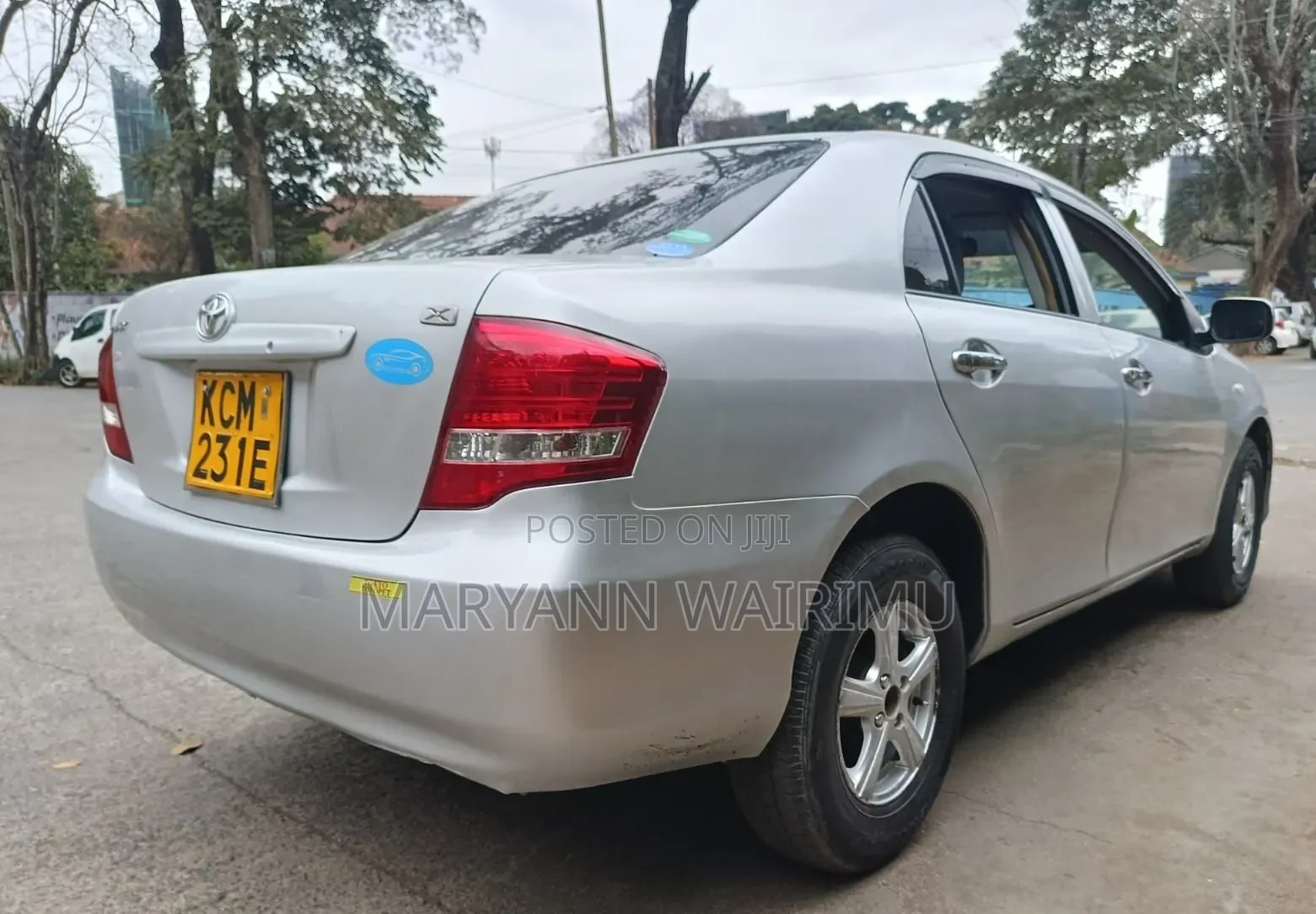 Toyota Axio 1.5 G 2WD 2010 Silver