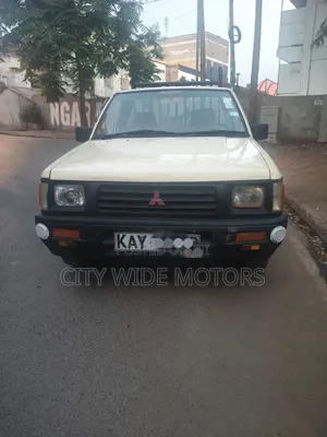 Mitsubishi L200 2006 Brown