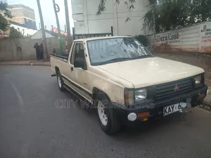 Mitsubishi L200 2006 Brown