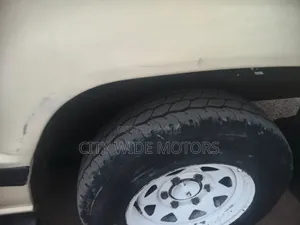 Mitsubishi L200 2006 Brown