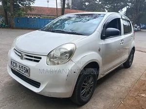 Toyota Passo 1.0 FWD 2012 White