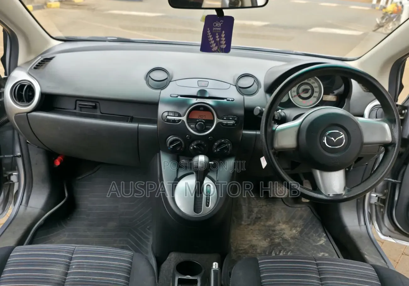 Mazda Demio 2009 Gray