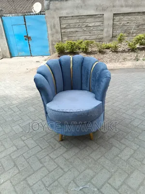 Grey Single Flower Seat, With a Gold Deco