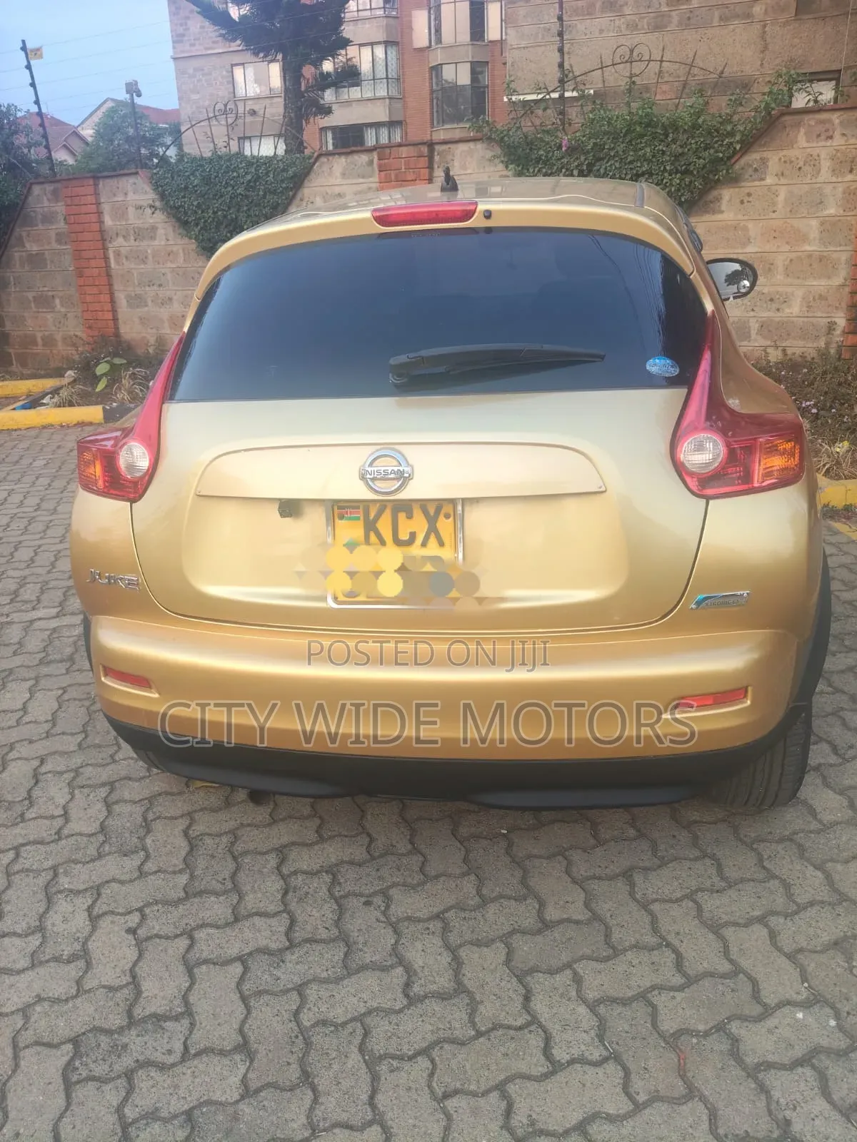 Nissan Juke 2012 Gold