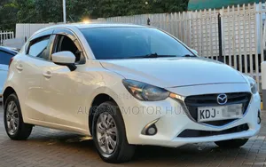 Mazda Axela 2015 White