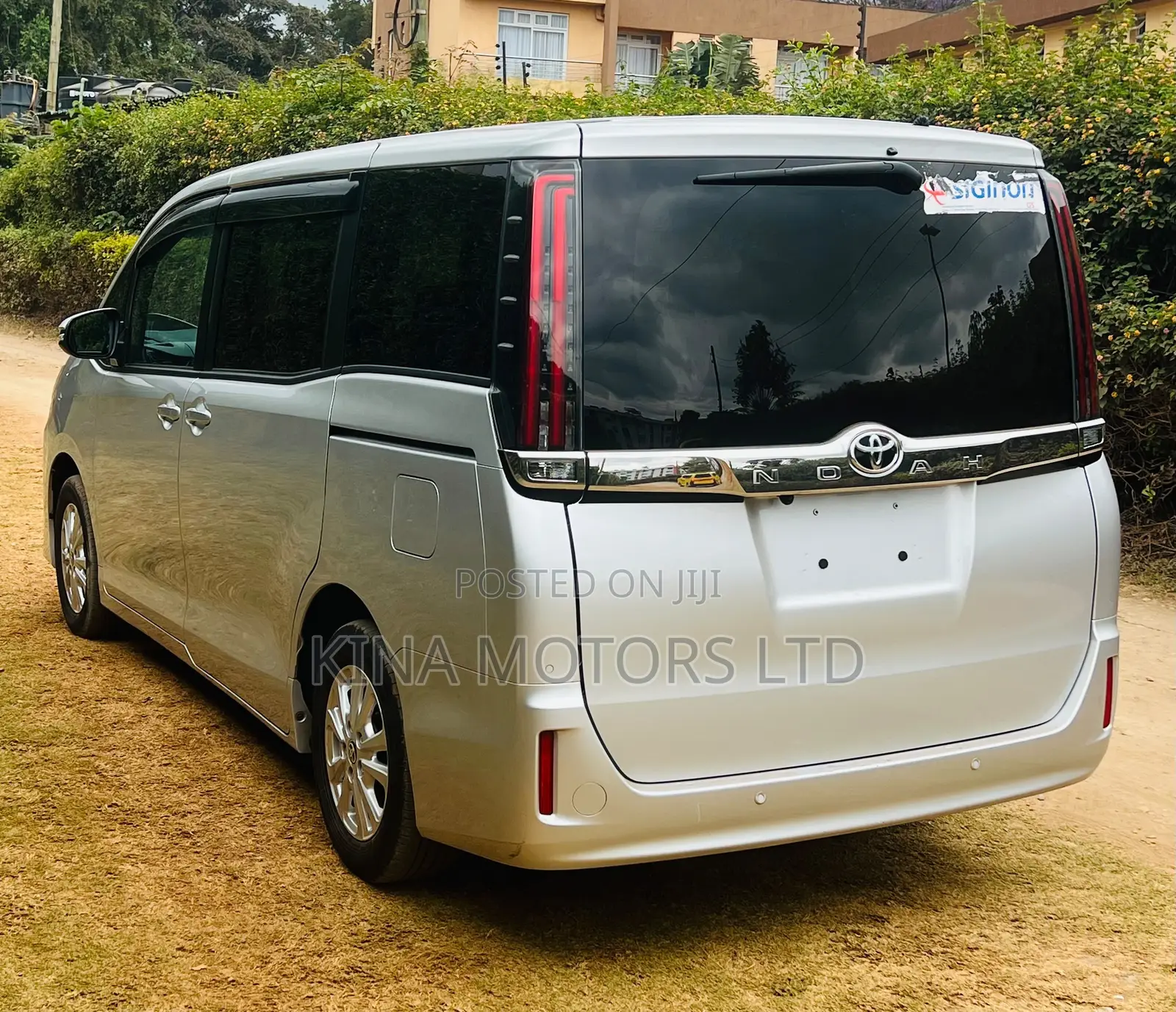 Toyota Noah 2.0 FWD (8 Seater) 2020 Silver