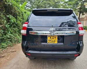 Toyota Land Cruiser Prado 2.7 i 2012 Black