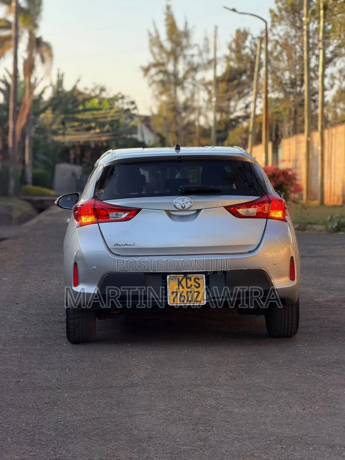 Toyota Auris 2012 Silver