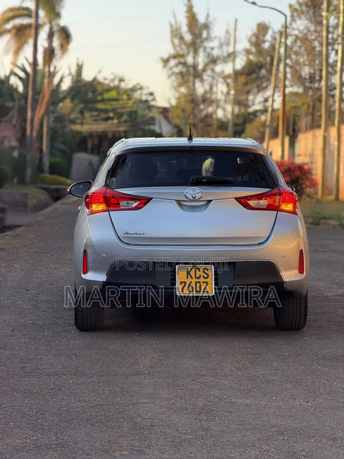 Toyota Auris 2012 Silver
