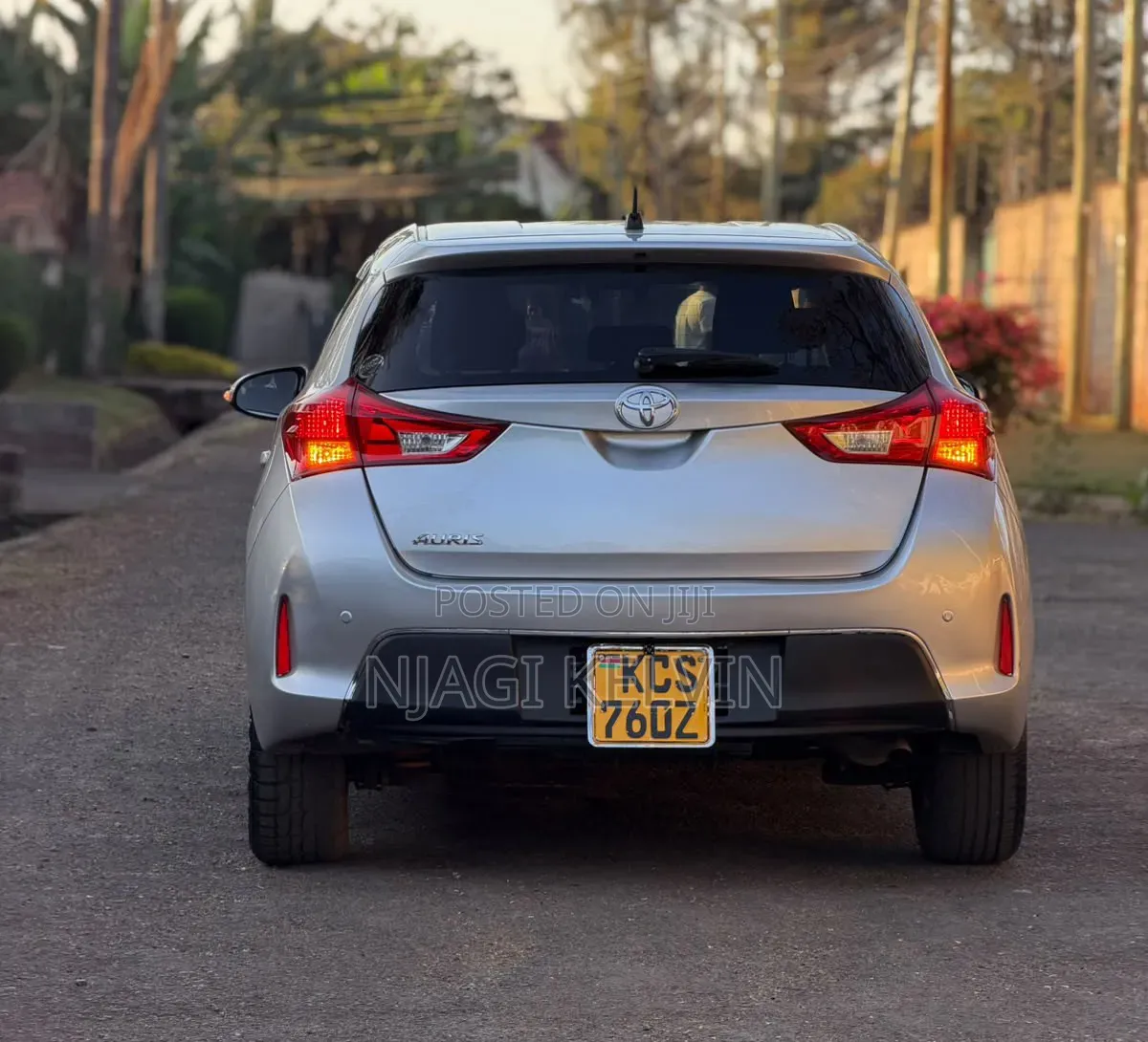 Toyota Auris 2012 Silver