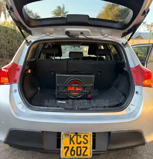 Toyota Auris 2012 Silver